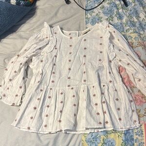 Universal Thread NWOT ruffle top. So cute.